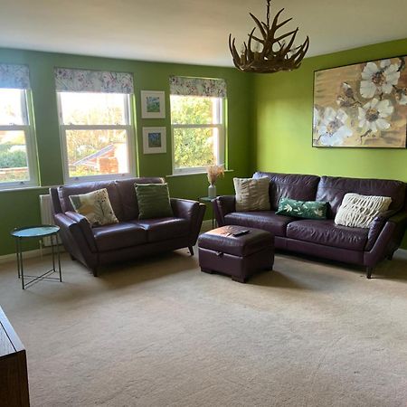 Central Beverley 4-Bedroom Townhouse Екстериор снимка